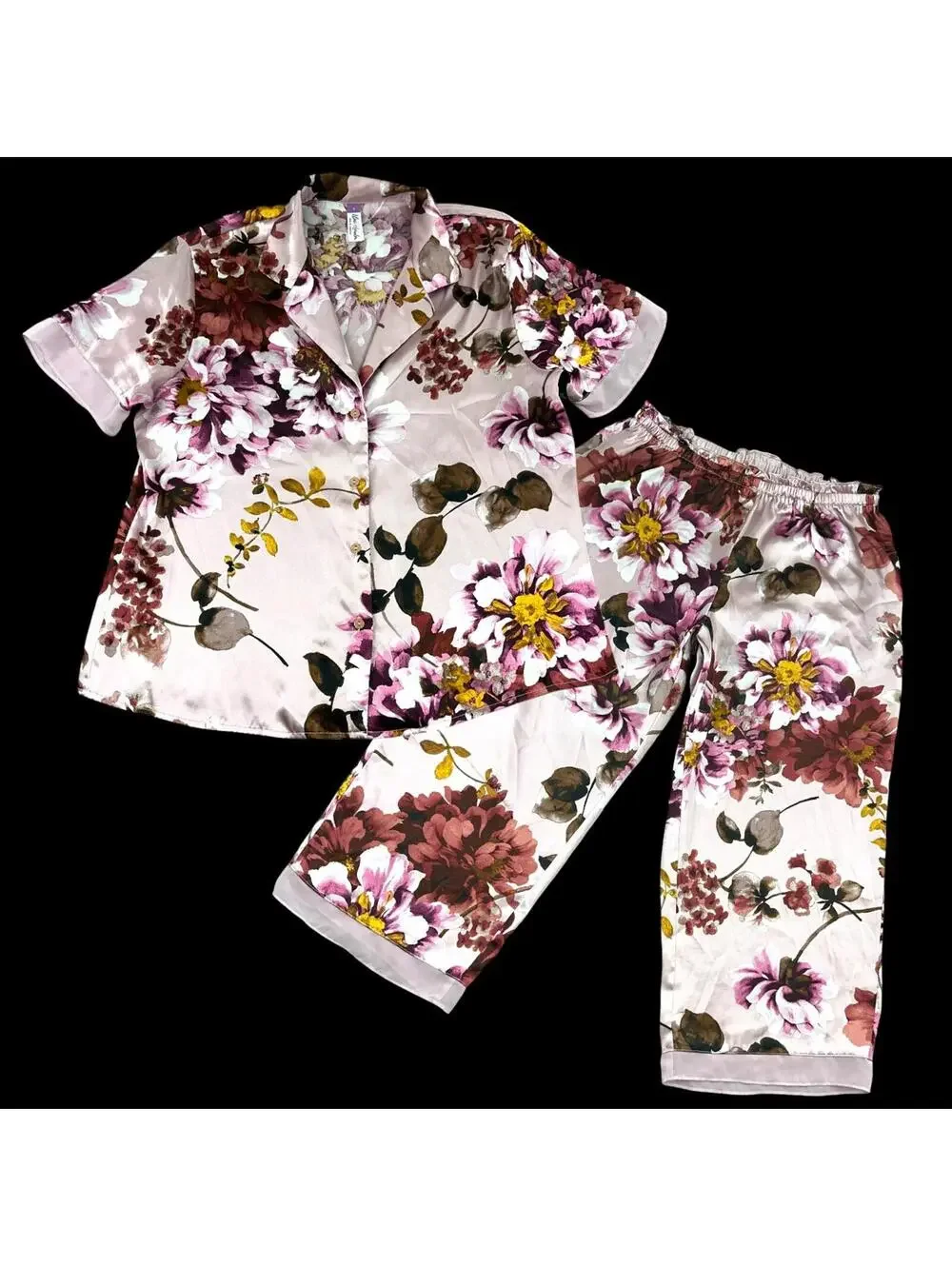 Lilac+London‎ Satin Floral Pajama Set